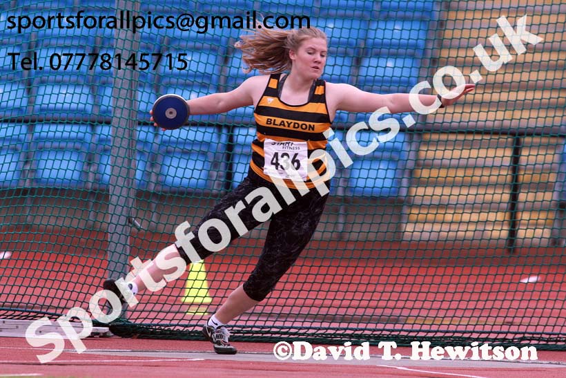 Womens under-20s discus, Northern Senior and Under-20s Champs., SportsCity, Manchester. Photo: David T. Hewitson/Sports for All Pics